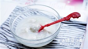 米酒绿豆汤圆