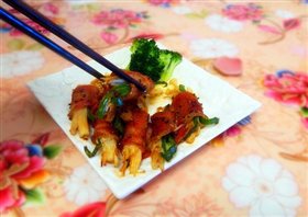 金针菇青椒培根卷