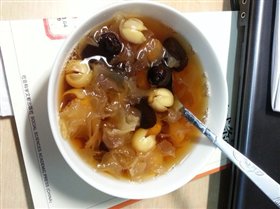 红枣银耳莲子羹(宿舍版)