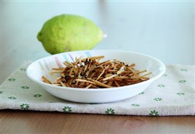 脆炸芝麻牛蒡丝