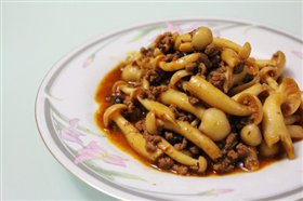 老干妈肉末白玉菇