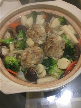 砂鍋獅子頭