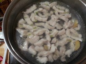 滑嫩鲨鱼羹