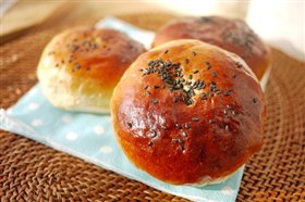 日式豆沙面包
