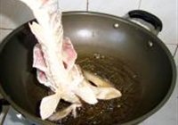 糖醋鲤鱼的做法 步骤7