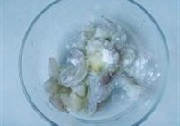 西芹百合炒虾仁的做法 步骤3