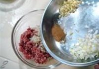 锅贴羊肉的做法 步骤2