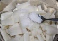 柠香糖醋萝卜的做法 步骤3