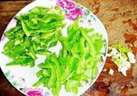苦瓜青椒的做法 步骤4