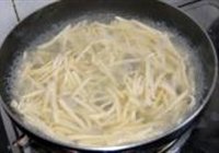 香干炒韭菜的做法 步骤4
