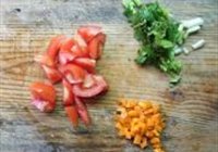 芹菜胡萝卜番茄汁的做法 步骤2