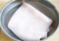 水晶肉皮冻的做法 步骤2