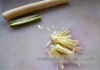 酸甜心里美丝的做法 步骤2