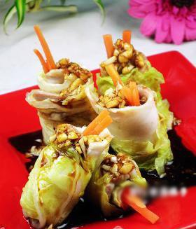 蒜泥白肉白菜卷