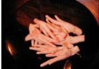 芹丝凤爪的做法 步骤2