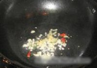 洋扁豆炒酱瓜的做法 步骤4