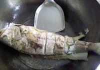 黄鱼炖豆腐的做法 步骤4