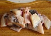 糖醋鱼块的做法 步骤2