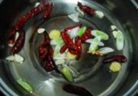 辣焖栗子鸡的做法 步骤7