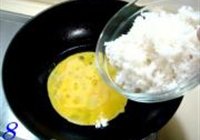 虾球鸡粒炒饭的做法 步骤8