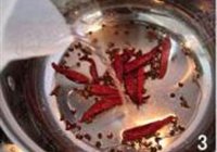 香辣花生的做法 步骤3