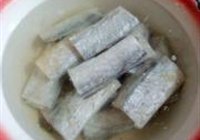 清蒸带鱼的做法 步骤2