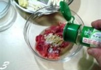 青椒炒肉丝的做法 步骤3