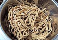 香卤豆皮拌豆苗的做法 步骤8