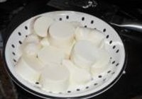 竹荪虾烩玉子豆腐的做法 步骤1