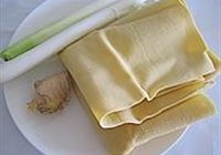 香卤豆皮拌豆苗的做法 步骤2