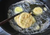香煎茄片的做法 步骤5