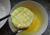 香煎茄片的做法 步骤4