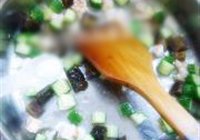 京味酱瓜虾的做法 步骤7