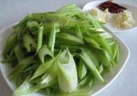 凉拌西芹的做法 步骤1