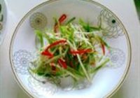 凉拌鲜鱿丝的做法 步骤7