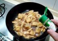海鲜时蔬豆腐煲的做法 步骤13
