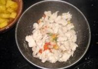 菠萝鸡炒饭的做法 步骤6