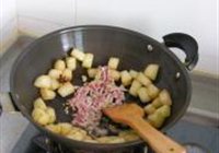 肉焖冬瓜的做法 步骤5