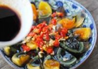 凉拌剁椒皮蛋的做法 步骤4