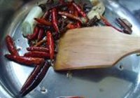 麻辣鸭脖的做法 步骤4