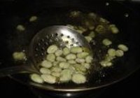 凉拌新鲜胡豆的做法 步骤7