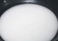 蒜香豆豉凉粉的做法 步骤3