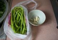 掠拌空心菜梗的做法 步骤1