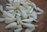 凉拌藠头香糕的做法 步骤2
