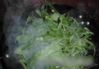 素炒萝卜秧的做法 步骤4