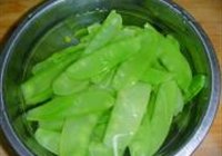 双耳拌荷兰豆的做法 步骤3