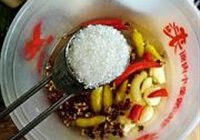 酸辣黄瓜条的做法 步骤6