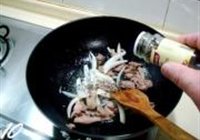 生煎黑椒鸭片的做法 步骤10