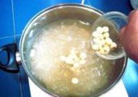冰糖银耳莲子羹的做法 步骤12
