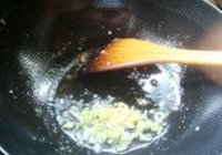 翡翠虾仁的做法 步骤8